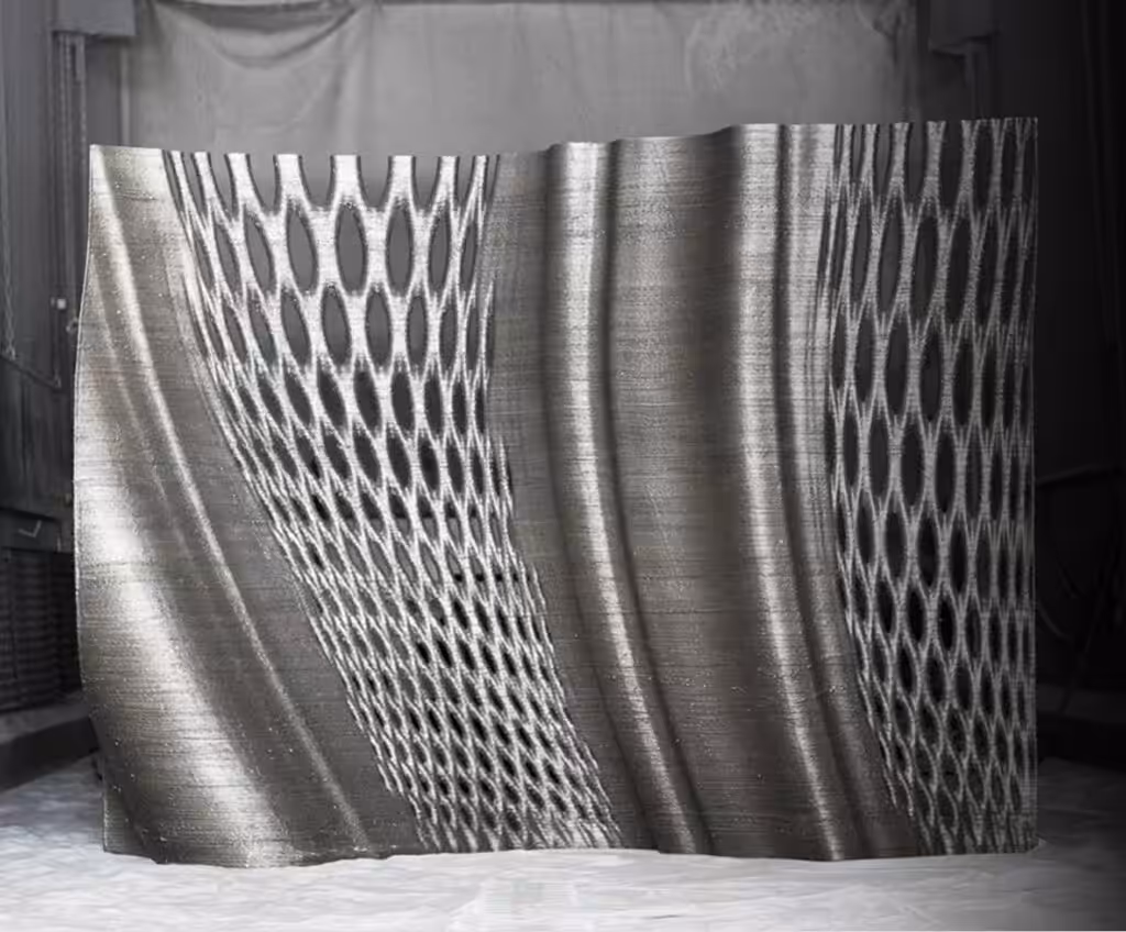 Progetto con schermo sfumato. Progetto MX3D Art Lab stampato con sistemi AM M1 e MX Metal.