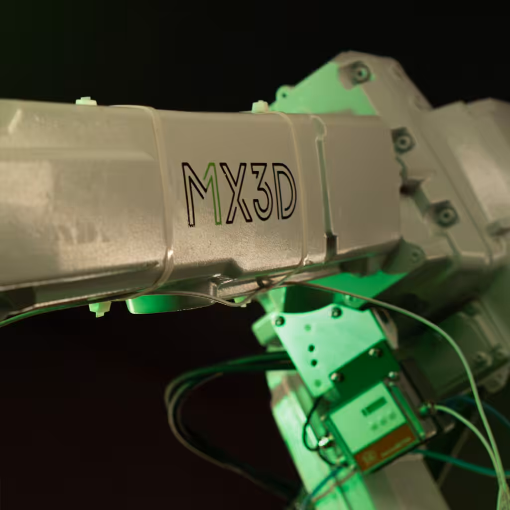 MX3D Metal AM System, robot arc detail.