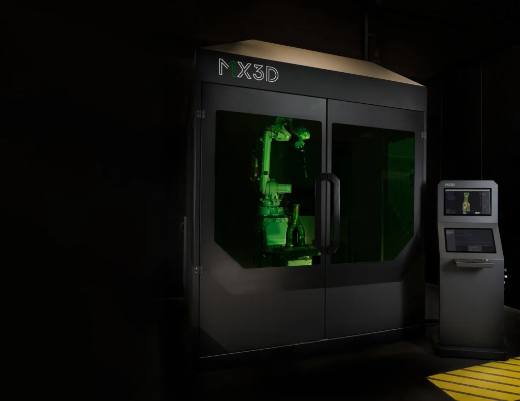 MX3D M1 Metal AM system. Right shot with the system console.